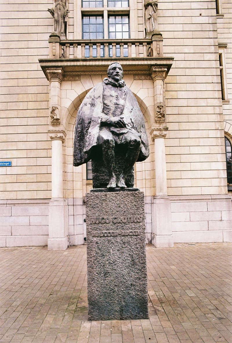 https://blob.douwez.dev/hugo/Pentax ME/Kodak Gold/2025-03-29/000030.JPG