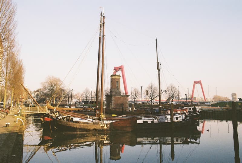 https://blob.douwez.dev/hugo/Pentax ME/Kodak Gold/2025-03-15/29.JPG